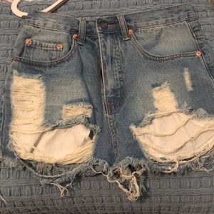 Signature8 Light Washed, Hugh Waisted Jean Shorts